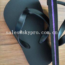 Thoải mái màu đen đồng bằng flip flops / dép mặc bền dép bãi biển mùa hè