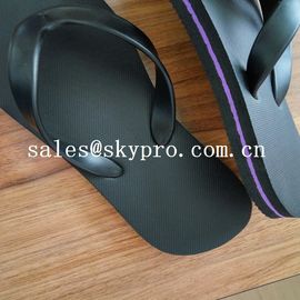 Thoải mái màu đen đồng bằng flip flops / dép mặc bền dép bãi biển mùa hè