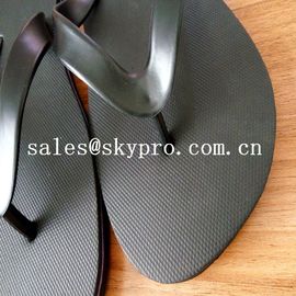 Thoải mái màu đen đồng bằng flip flops / dép mặc bền dép bãi biển mùa hè