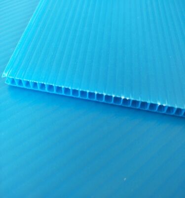 Tấm nhựa PP dạng sóng có thể tái chế, chống thấm nước, kích thước tùy chỉnh cho bao bì hộp