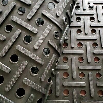 Tấm cao su thoát nước chống mỏi chống dầu 1450*850*8mm