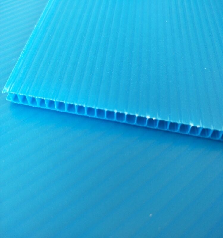 Tấm nhựa PP dạng sóng có thể tái chế, chống thấm nước, kích thước tùy chỉnh cho bao bì hộp