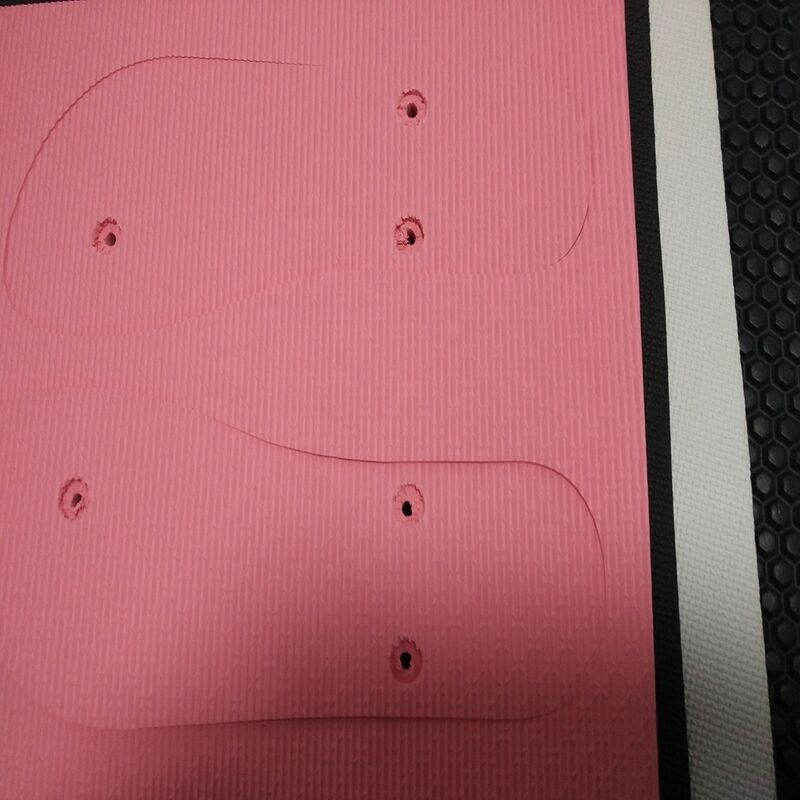 Nhà máy bán buôn màu sắc cắt đứt EVA dép giày dép kín tế bào ngoài với mềm bọt Sole cao su sản phẩm